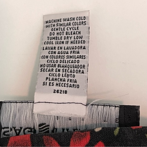 sag harbor Top 10 P  Long Sleeve Floral Red & Black - Picture 9 of 9